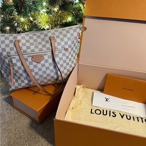 LOUIS VUITTON IÉNA MM